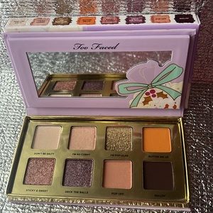 Too Faced Popcorn Balls Mini Eye Shadow Palette